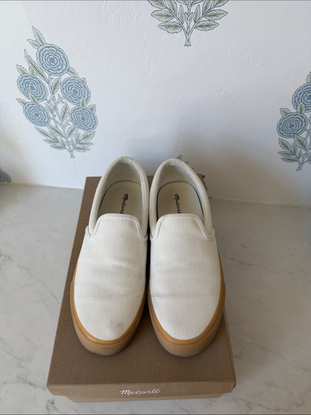 Madewell women’s  Cream Canvas Slip-On Sneakers with Gum Sole